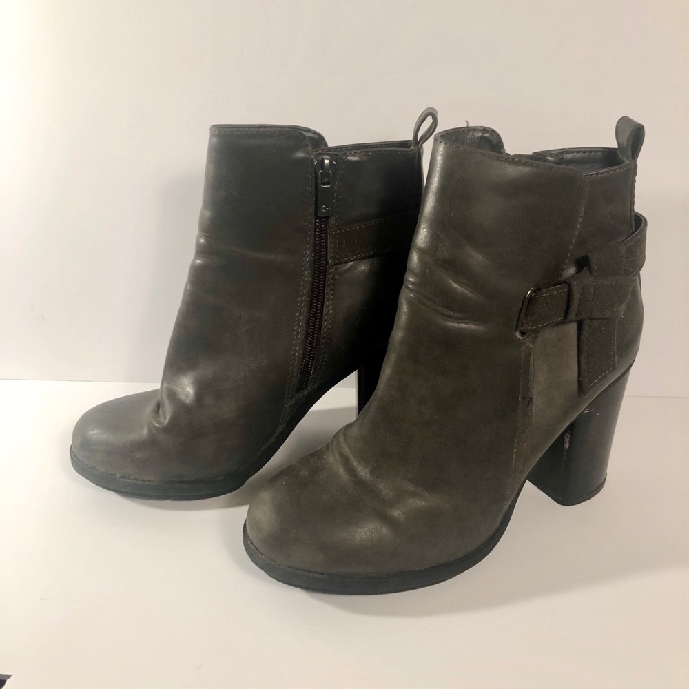 Gray Chunky Heeled Boots